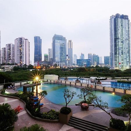 Homey 1Br At The Wave Near Epicentrum Kuningan By Travelio Джакарта Екстер'єр фото