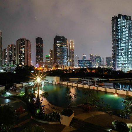 Homey 1Br At The Wave Near Epicentrum Kuningan By Travelio Джакарта Екстер'єр фото